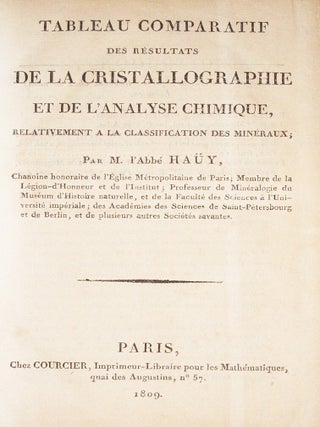 Tableau comparatif des résultats de la cristallographie et de l'analyse chimique, relativement à la classification des minéraux