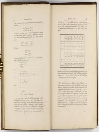 Tables de la lune, construites d'apres la principe Newtonien de la gravitation universelle.