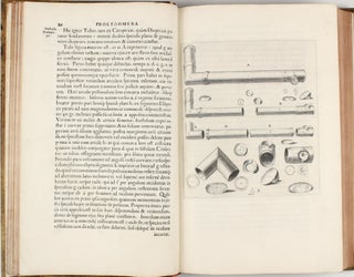 Selenographia: sive, lunae descriptio; atque accurata, tam macularum ejus, quam motuum diversorum, aliarumque omnium vicissitudinum, phasiumque, telescopii ope deprehensarum, delineatio. Addita est, lentes exoliendi nova ratio; ut et telescopia diversa construendi, et experiendi modus.
