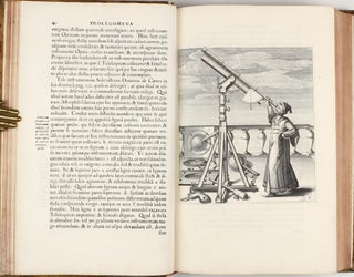 Selenographia: sive, lunae descriptio; atque accurata, tam macularum ejus, quam motuum diversorum, aliarumque omnium vicissitudinum, phasiumque, telescopii ope deprehensarum, delineatio. Addita est, lentes exoliendi nova ratio; ut et telescopia diversa construendi, et experiendi modus.