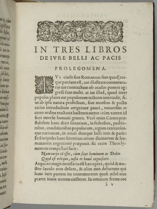 De jure belli ac pacis libri tres : In quibus ius naturae & gentium: item iuris publici praecipua explicantur.