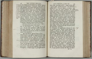 De jure belli ac pacis libri tres : In quibus ius naturae & gentium: item iuris publici praecipua explicantur.