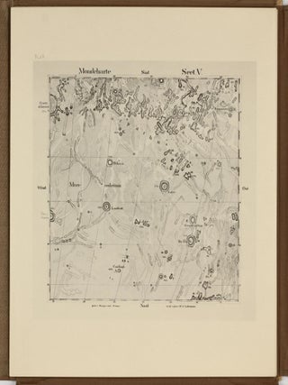 Mondkarte in 25 Sektionen von Wilhelm Gotthelf Lohrmann mit einer Beschreibung der einzelnen Karten von Dr. J. F. Julius Schmidt. Zweite Auflage bearbeitet von Dr. Paul Ahnert, Sternwarte Sonneberg.