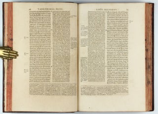 De Bello Peloponnesiaco libri VIII, iidem Latine, ex interpretatione Laurentii Vallae, ab Henrico Stephano recognita.