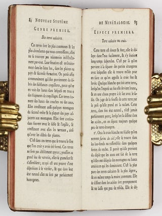 Nouveau systeme de mineralogie, ou Essai d'une nouvelle exposition du regne mineral, auquel on a joint un Supplement au Traite de la dissolution des metaux, avec des observations relatives au Dictionnaire de chymie.