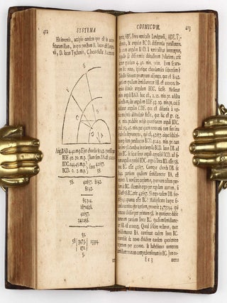 Systema cosmicum ... in quo quatuor dialogis, de duobus maximis mundi systematibus, Ptolemaico & Copernicano.