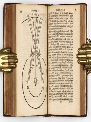 Systema cosmicum ... in quo quatuor dialogis, de duobus maximis mundi systematibus, Ptolemaico & Copernicano.