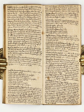 Catalogus oder Register, aller Apoteckischen Simplicien und Compositen, so in den beyden Messen, zu Franckfurt am Mayn, durch die Materialisten, Kauffleut, Wuertzeltraeger und Krautler, auch durch die Apotecker daselbst verkaufft werden. Allen Apoteckern, Materialisten, Kauffleuten, Wuertzkraemern.