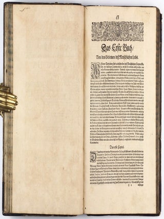 Anatomia, das ist sinnreiche, künstliche, begründete Auffschneidung, Theilung, unnd Zerlegung eines vollkommenen menschlichen Leibs und Cörpers, durch alle desselbigen jnnerliche und eusserliche Gliedtmassen und Gefäss, so wol mit eygendtlicher Beschreibung erkläret, als mit lebendigen Contrafacturen fürgebildet . . .