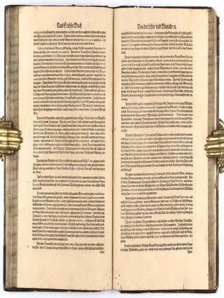 Anatomia, das ist sinnreiche, künstliche, begründete Auffschneidung, Theilung, unnd Zerlegung eines vollkommenen menschlichen Leibs und Cörpers, durch alle desselbigen jnnerliche und eusserliche Gliedtmassen und Gefäss, so wol mit eygendtlicher Beschreibung erkläret, als mit lebendigen Contrafacturen fürgebildet . . .