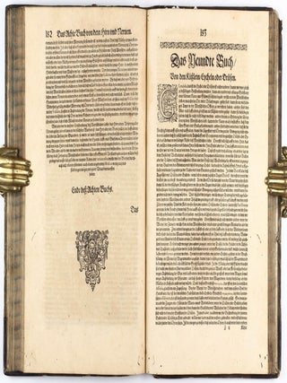 Anatomia, das ist sinnreiche, künstliche, begründete Auffschneidung, Theilung, unnd Zerlegung eines vollkommenen menschlichen Leibs und Cörpers, durch alle desselbigen jnnerliche und eusserliche Gliedtmassen und Gefäss, so wol mit eygendtlicher Beschreibung erkläret, als mit lebendigen Contrafacturen fürgebildet . . .