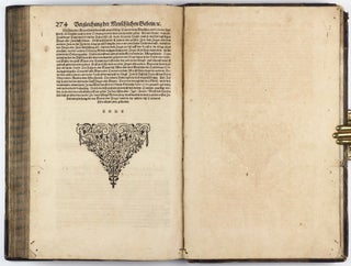 Anatomia, das ist sinnreiche, künstliche, begründete Auffschneidung, Theilung, unnd Zerlegung eines vollkommenen menschlichen Leibs und Cörpers, durch alle desselbigen jnnerliche und eusserliche Gliedtmassen und Gefäss, so wol mit eygendtlicher Beschreibung erkläret, als mit lebendigen Contrafacturen fürgebildet . . .