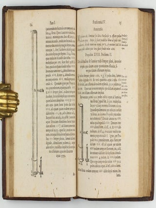 Mechanica Hydraulico-Pneumatica: Qua Praeterquam quod Aquei Elementi natura, proprietas, vis motrix, atque occultus cum aere conflictus, a primis fundamentis demonstratur; . . . Opus Bipartitum . . . Accessit Experimentum novum Magdeburgicum, quo vacuum alii stabilire, alii evertere conantur.