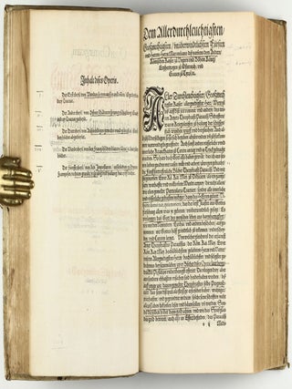 Opus chyrurgicum, warhaffte unnd vollkomne Wundartznei ...; darinn begriffen wie die Wunden, offnen Schäden, Gewächs, Gebresten, Frantzosen, Blatern, Beulen, Lähmi, allerley Zufäll unnd Kranckheiten, auch kalter und warmer Brandt, Fistel und Wolff ... curiert werden sollend / Die grosz Chirurgei, oder volkommene Wundtartzenei; chirurgischen Handtwirckung eigentlicher Bericht, und Inhalt alles so der Wundartznei angehörig; mit künstlicher Fürmalung, klarer Beschreibung . . . aller hierzu dienlicher und gebreuchlicher Instrument oder Ferrament / De Materia chirurgica libri tres, recens aucti authore atque recogniti.