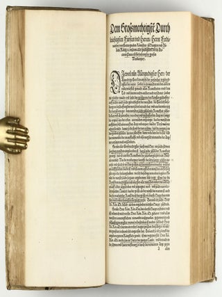 Opus chyrurgicum, warhaffte unnd vollkomne Wundartznei ...; darinn begriffen wie die Wunden, offnen Schäden, Gewächs, Gebresten, Frantzosen, Blatern, Beulen, Lähmi, allerley Zufäll unnd Kranckheiten, auch kalter und warmer Brandt, Fistel und Wolff ... curiert werden sollend / Die grosz Chirurgei, oder volkommene Wundtartzenei; chirurgischen Handtwirckung eigentlicher Bericht, und Inhalt alles so der Wundartznei angehörig; mit künstlicher Fürmalung, klarer Beschreibung . . . aller hierzu dienlicher und gebreuchlicher Instrument oder Ferrament / De Materia chirurgica libri tres, recens aucti authore atque recogniti.