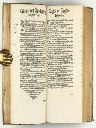 Opus chyrurgicum, warhaffte unnd vollkomne Wundartznei ...; darinn begriffen wie die Wunden, offnen Schäden, Gewächs, Gebresten, Frantzosen, Blatern, Beulen, Lähmi, allerley Zufäll unnd Kranckheiten, auch kalter und warmer Brandt, Fistel und Wolff ... curiert werden sollend / Die grosz Chirurgei, oder volkommene Wundtartzenei; chirurgischen Handtwirckung eigentlicher Bericht, und Inhalt alles so der Wundartznei angehörig; mit künstlicher Fürmalung, klarer Beschreibung . . . aller hierzu dienlicher und gebreuchlicher Instrument oder Ferrament / De Materia chirurgica libri tres, recens aucti authore atque recogniti.