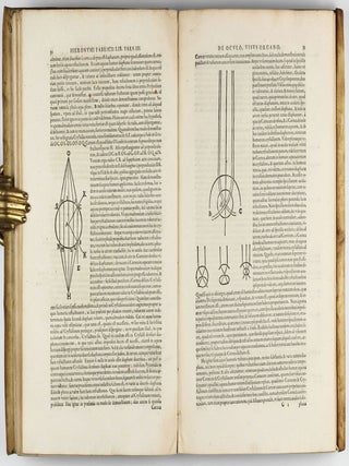 Tractatus Anatomicus Triplex : quorum primus De oculo, visus organo; secundus De aure, auditus organo; tertius De laringe, vocis organo admirandam tradit historiam, actiones, utilitates.