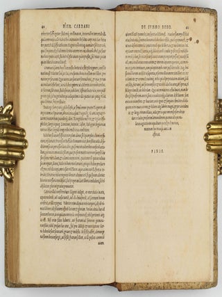 Opera quaedam lectu digna : Nempe, De libris proprijs ; De curationibus & praedictionibus admirandis ; Neronis encomium ; Geometriae encomium ; De uno ; Actio in Thessalicum Medicum ; De secretis ; De gemmis & coloribus ; Dialogus de Morte ; Dialogus de Humanis consilijs, Tetim inscriptus ; De mnimis & propinquis ; De summo bono.