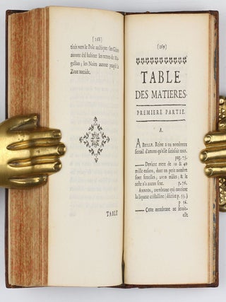 Venus physique / Ritus usus et laudabiles Facultatis Medicinae Parisiensis consuetudines. / Statuta Facultatis Medicinae Parisiensis, supremi senatus Authoritate confirmata anno M.DCC.Ll.