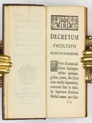 Venus physique / Ritus usus et laudabiles Facultatis Medicinae Parisiensis consuetudines. / Statuta Facultatis Medicinae Parisiensis, supremi senatus Authoritate confirmata anno M.DCC.Ll.