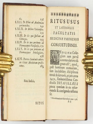 Venus physique / Ritus usus et laudabiles Facultatis Medicinae Parisiensis consuetudines. / Statuta Facultatis Medicinae Parisiensis, supremi senatus Authoritate confirmata anno M.DCC.Ll.