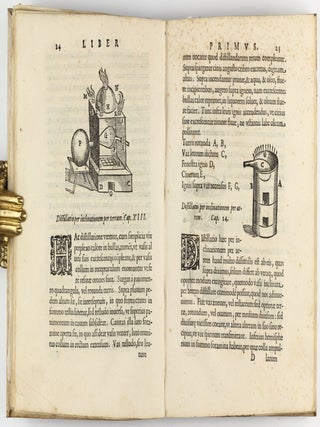 De distillatione lib. IX. Quibus certa methodo, multiplicique artificio, penitioribus naturae arcanis detectis, cuiuslibet mixti in propria elementa resolutio, perfecte docetur.