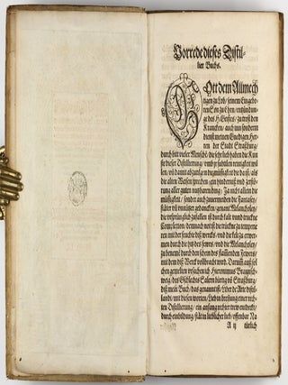 Distillierbuch der rechten Kunst, von Kreutern, Wurtzeln, Blumen, Samen, Früchten, unnd Gethier, ware Beschreibung unnd Abconterfaytung, wie man die Wasser davon bren(n)en, distillieren, halten und gebrauchen soll.