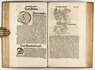 Distillierbuch der rechten Kunst, von Kreutern, Wurtzeln, Blumen, Samen, Früchten, unnd Gethier, ware Beschreibung unnd Abconterfaytung, wie man die Wasser davon bren(n)en, distillieren, halten und gebrauchen soll.