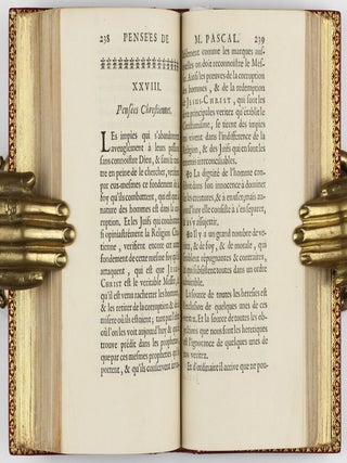 Pensées de M. Pascal sur la religion et sur quelques autres sujets, qui ont esté trouvées après sa mort parmy ses papiers.