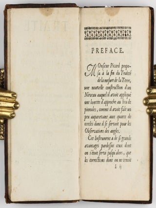 Traité du Nivellement, avec une Relation de quelques Nivellemens faits par ordre du Roy, et un Abbregé de la Mesure de la Terre. Mis en lumiere par les soins de M. de La Hire.