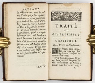 Traité du Nivellement, avec une Relation de quelques Nivellemens faits par ordre du Roy, et un Abbregé de la Mesure de la Terre. Mis en lumiere par les soins de M. de La Hire.