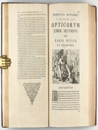 Opticorum libri sex Philosophis iuxta ac Mathematicis utiles. Optica Agvilonii.