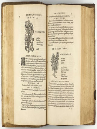 Botanicon, continens herbarum, aliorumque simplicium, quorum usus in Medicinis est, descriptiones, & iconas ad vivum Effigiatas; ex praecipuis tam Grecis quàm Latinis Authoribus iam recens concinnatum. Additis etiam, quae Neotericorum observationes & experientiae vel comprobarunt denuo, uel nuper invenerunt. . . / De Medicinali Materia Libri Sex, Ioanne Ruellio Suessionensi interprete. Singulis cum stirpium, tum animantium. Accesserunt priori editioni, Valerii Cordi Simesusii annotationes doctissimae . Euricii Cordi Simesusii iudicium de Herbis & Simplicibus Medicinae. Remedia morborum, miro ordine complectitur. . .