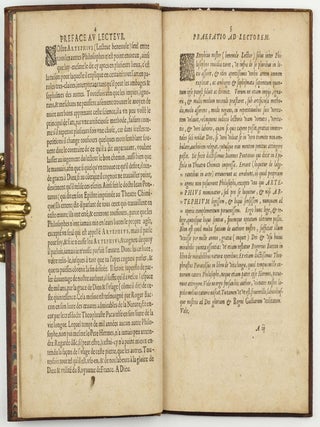 Trois traitez de la philosophie naturelle non encore imprimez : scavoir Le secret livre du tres-ancien philosophe Artephius, traitant de l'art occulte et transmutation metallique, Latin Francois : plus Les figures hierogliphiques de Nicolas Flamel ainsi qu'il les a mises en la quatriesme arche qu'il a bastie au Cimitiere des Innocens á Paris, entrant par la grande porte de la rué S. Denys, & prenant la main droite, avec l'explication d'icelles par iceluy Flamel ; ensemble, Le vray livre du docte Synesius Abbé grec, tiré de la bibliotheque de l'empereur sur le mesme subiect...