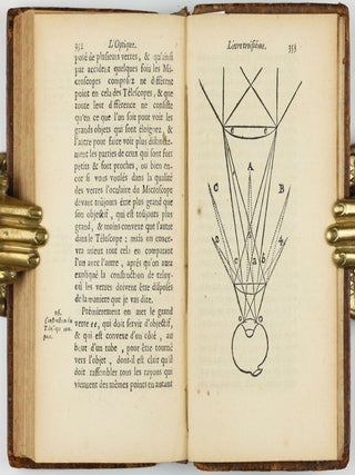 L'optique divisée en trois livres ou l'on démontre d'une d'une maniere aisée tout ce qui regarde 1, la Propagation & les proprietez de la Lumiere. 2, La vision. 3, La figure & la disposition des verres qui servent à la perfectionner.