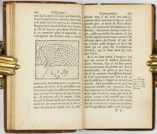 L'optique divisée en trois livres ou l'on démontre d'une d'une maniere aisée tout ce qui regarde 1, la Propagation & les proprietez de la Lumiere. 2, La vision. 3, La figure & la disposition des verres qui servent à la perfectionner.