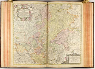 Homannischer Atlas von Hundert Landkarten darinne die Erdkugel mit allen ihren Theilen geographisch vorgestellet und nach dem Unterschied der Reiche und Staaten deutlich illuminiret worden. Nebst einer Einleitung in die mathematische, natürliche und historische Geographie.