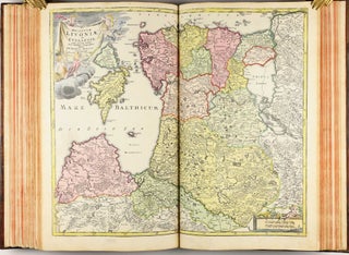 Homannischer Atlas von Hundert Landkarten darinne die Erdkugel mit allen ihren Theilen geographisch vorgestellet und nach dem Unterschied der Reiche und Staaten deutlich illuminiret worden. Nebst einer Einleitung in die mathematische, natürliche und historische Geographie.
