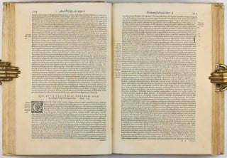 De humani corporis fabrica libri septem.