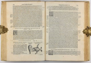 De humani corporis fabrica libri septem.