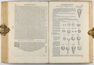 De humani corporis fabrica libri septem.