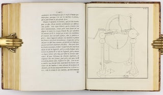 Beschryving eener ongemeen groote electrizeer-machine, geplaatst in Teyler's Museum te Haarlem - Description d'une très grande machine électrique, placée dans le Muséum de Teyler à Haarlem, et des expériments faits par le moyen de cette machine / Eerste vervolg der proefneemingen, gedaan met Teyler's electrizeer-machine - Première continuation des expériences faites par le moyen de la machine électrique Teylerienne / Tweede vervolg der proefneemingen gedaan met Teyler's elektrizeer-machine - Seconde continuation des expériences, faites par le moyen de la machine électrique Teylerienne.