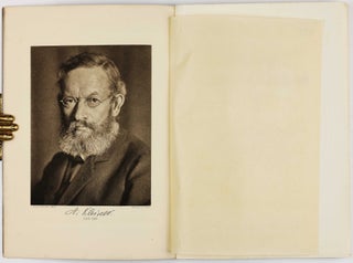 Zur Quantentheorie der Strahlung. In: Mitteilungen der Physikalischen Gesellschaft Zürich - Zum Andenken an Alfred Kleiner, no. 18, 1916, pp. 47-62.